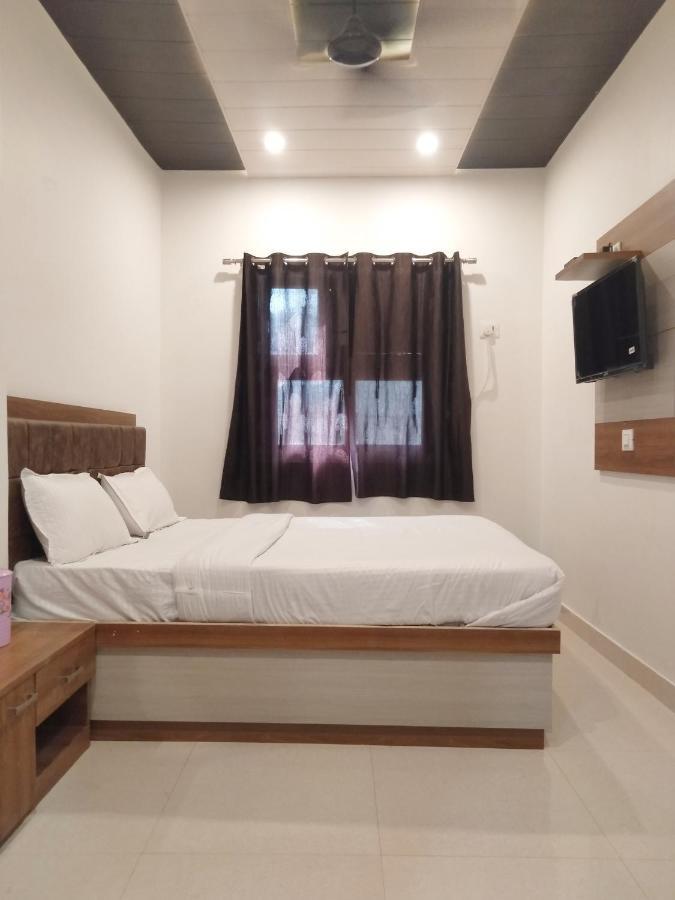 Rudraksha Guest House Varanasi Exterior foto